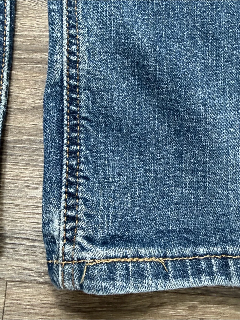 Levi's 514 Straight‎ Fit Men's Jeans W42 L30 Medium Wash Denim